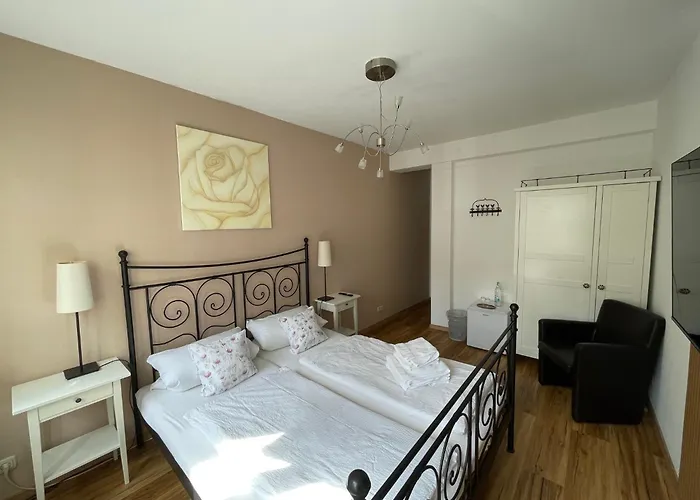 Winzerhaus Am Marktplatz Zell an der Mosel